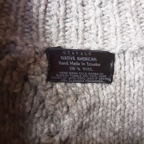 CABLE KNIT GRAY ZIPPERED SWEATER/CARDIGAN - Picture 3 of 3